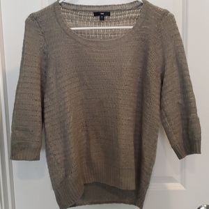 Gap sweater